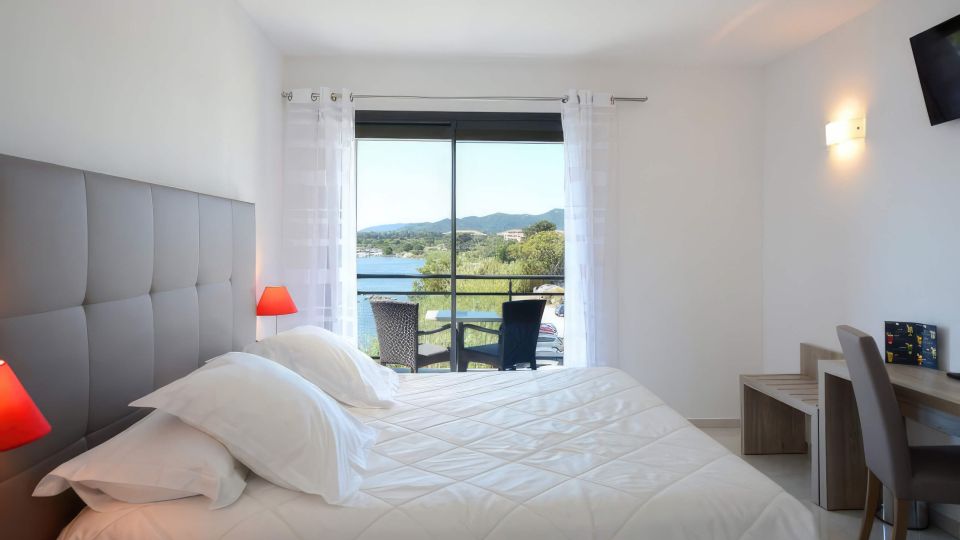 Supérieure côté piscine